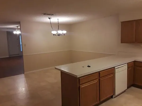 $2,000 | 101 Blue Sky Drive, DeSoto, TX 75115