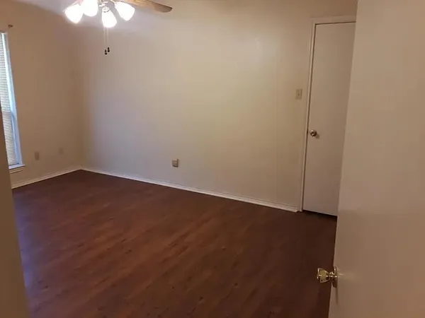 $2,000 | 101 Blue Sky Drive, DeSoto, TX 75115