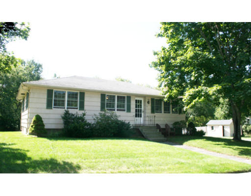 8 Peter Road North Reading, MA 01864 - Photo 1 of 11 Gallery Image 1