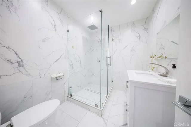 $5,800 | 7306 Farmdale Avenue, North Hollywood, CA 91605