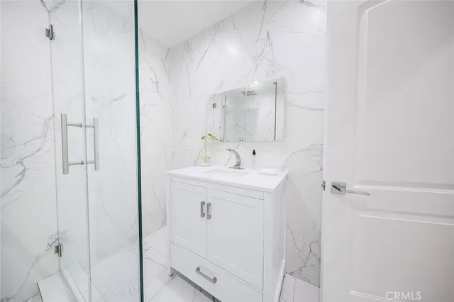 $5,800 | 7306 Farmdale Avenue, North Hollywood, CA 91605