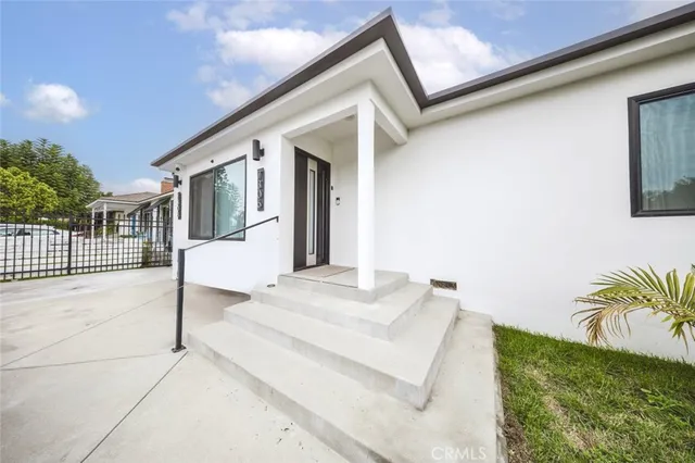 $5,800 | 7306 Farmdale Avenue, North Hollywood, CA 91605