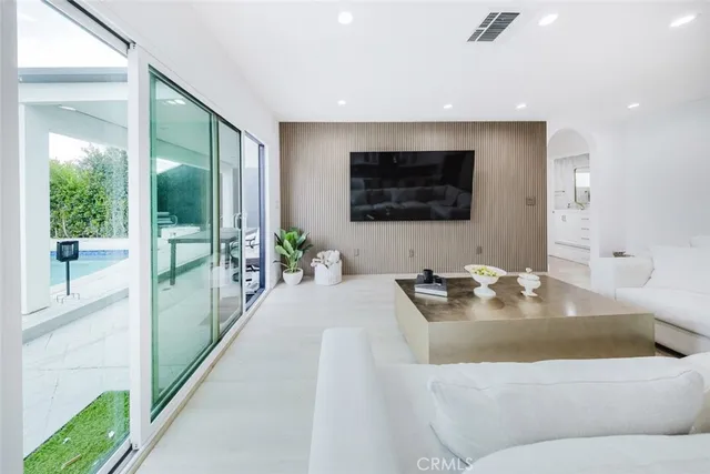 $5,800 | 7306 Farmdale Avenue, North Hollywood, CA 91605