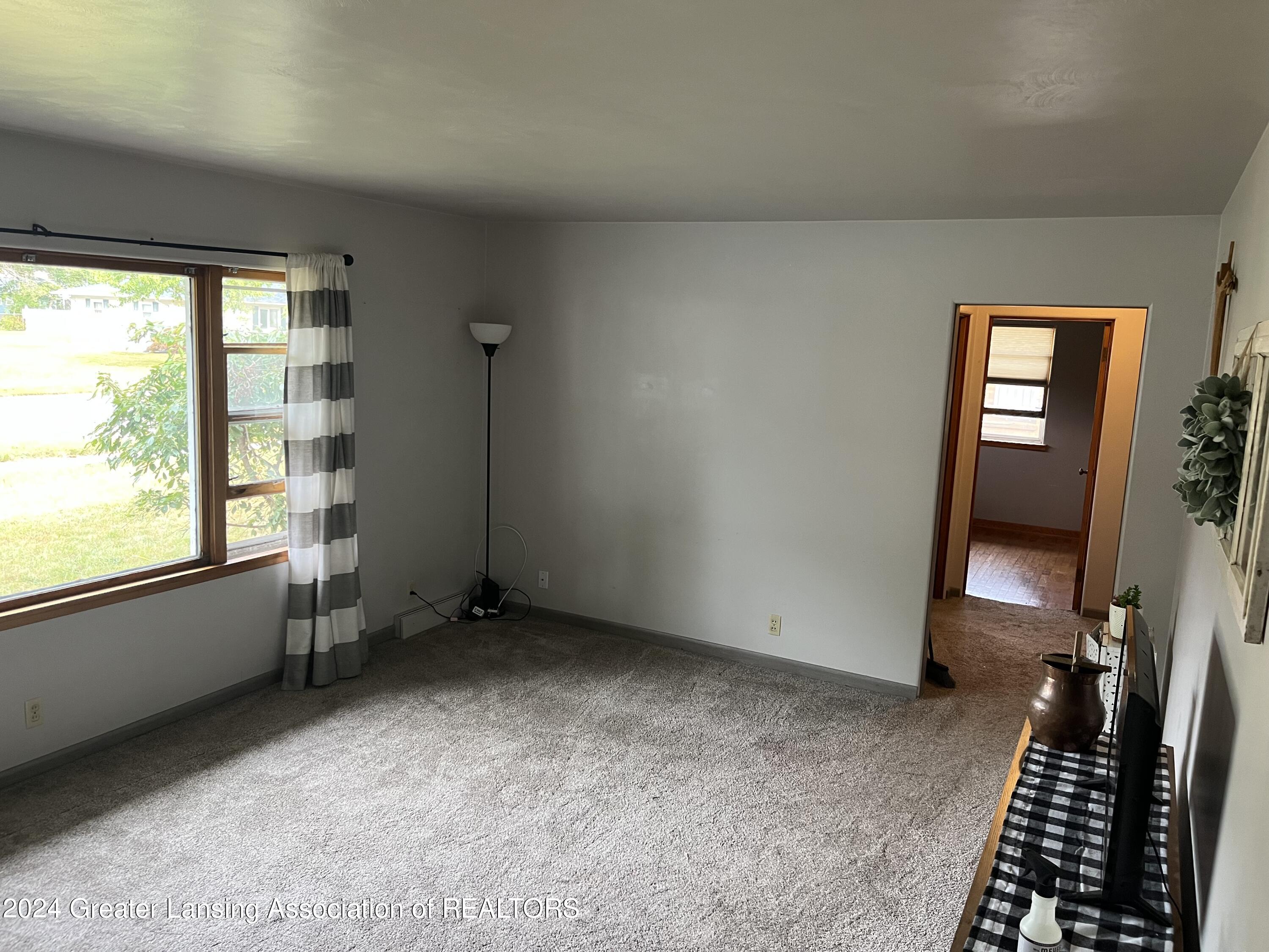 226 Grape Street Portland, MI 48875 - Photo 8 of 26 IMG_7810