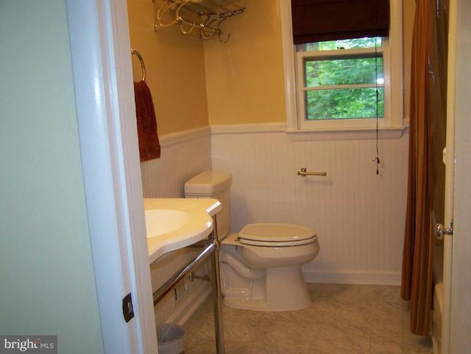 220 Charmuth Road Lutherville-Timonium, MD 21093 - Photo 12 of 18 Bath #2