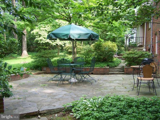 220 Charmuth Road Lutherville-Timonium, MD 21093 - Photo 15 of 18 Patio
