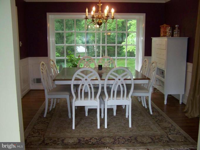 220 Charmuth Road Lutherville-Timonium, MD 21093 - Photo 3 of 18 Dining Room