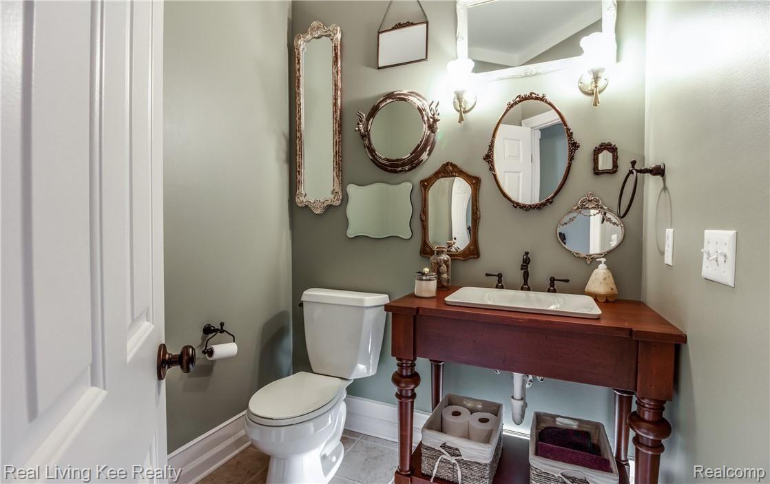 1734 Apple Ridge Court Rochester, MI 48306 - Photo 22 of 56 Entry Level Powder Room