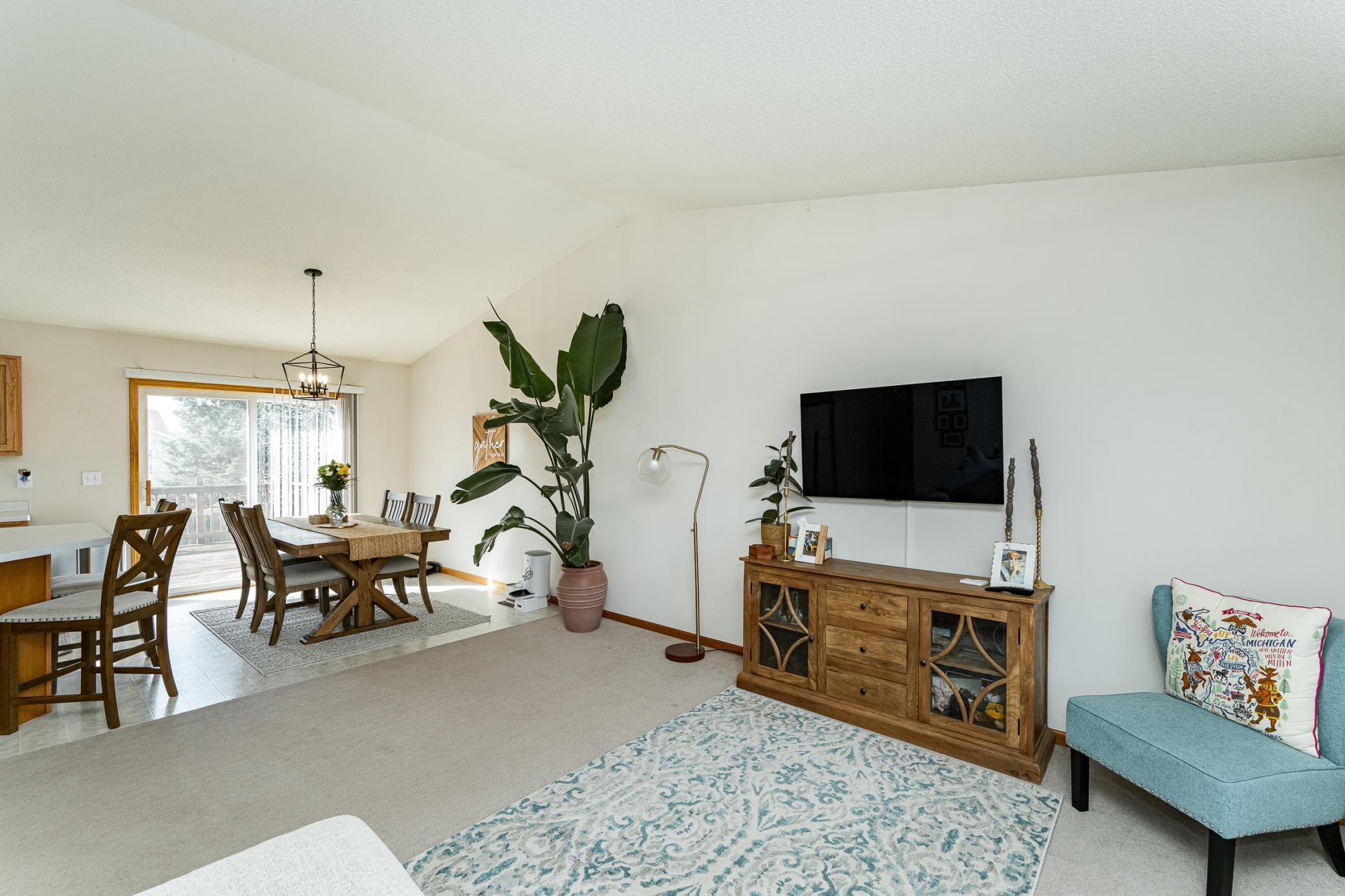 4862 Savannah Drive Northwest Rochester, MN 55901 - Photo 5 of 32