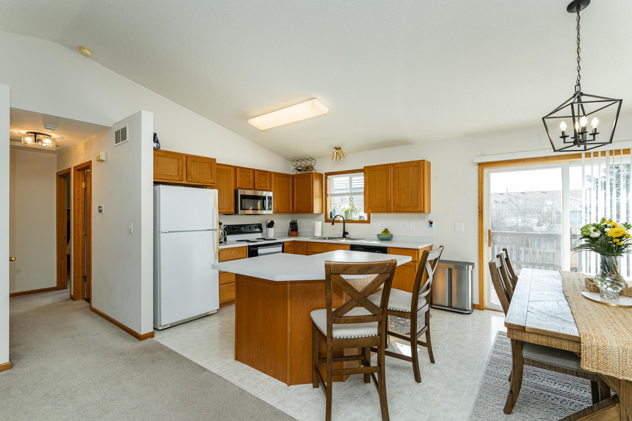 4862 Savannah Drive Northwest Rochester, MN 55901 - Photo 6 of 32