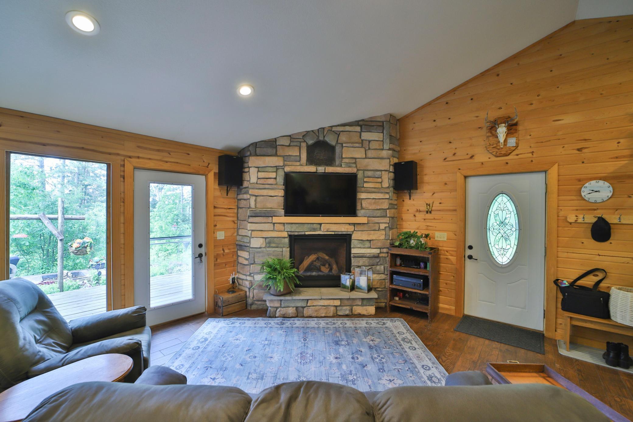 21097 Gilmer Road Crosby, MN 56441 - Photo 12 of 44