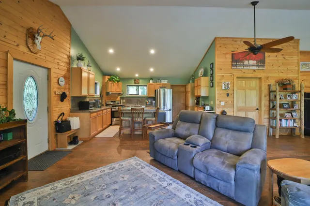 $535,000 | 21097 Gilmer Road, Crosby, MN 56441