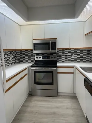 $1,850 | 1200 Southwest 125th Avenue, Unit 303L, Pembroke Pines, FL 33027