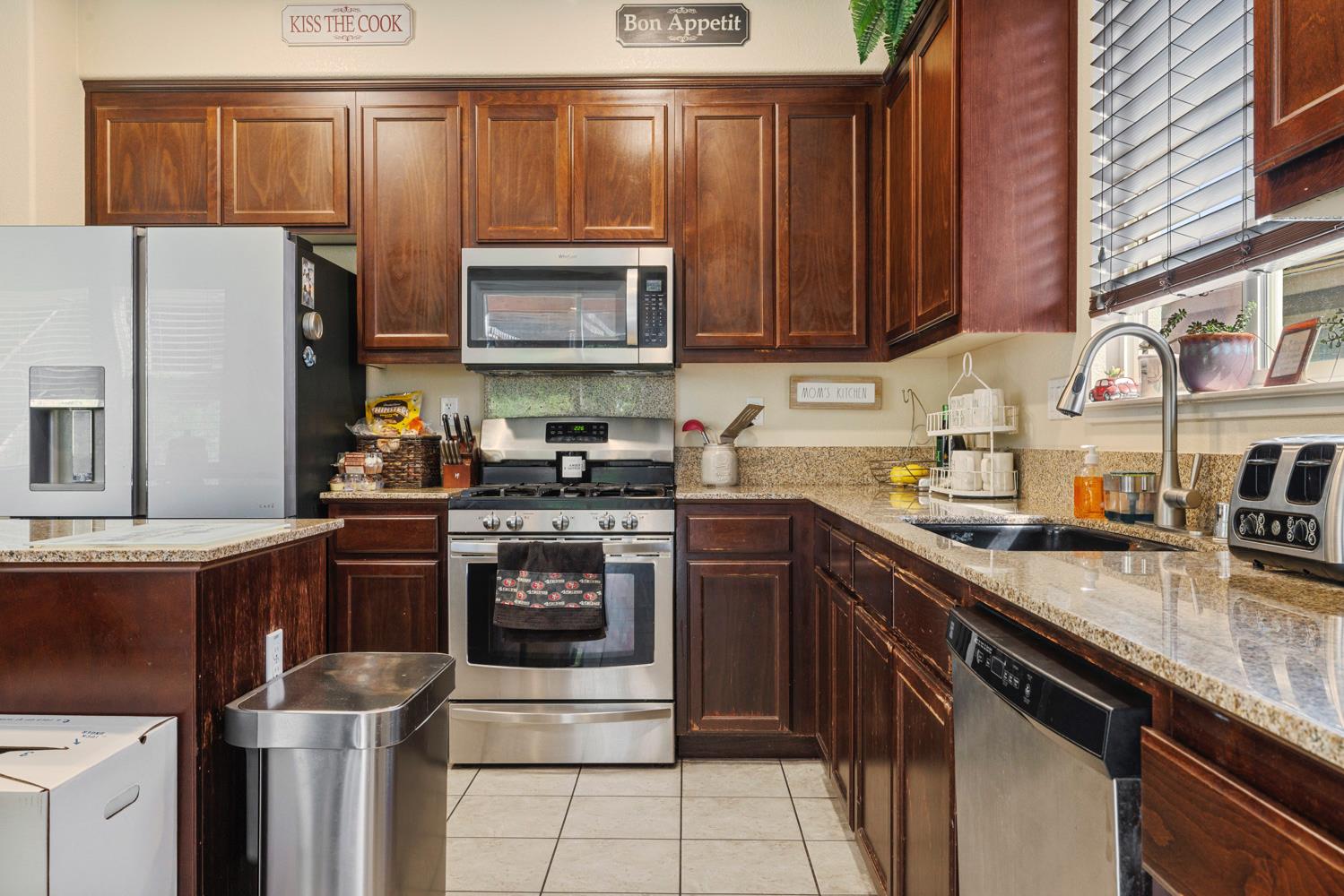 138 Rancho Bernado Court Bay Point, CA 94565 - Photo 12 of 48