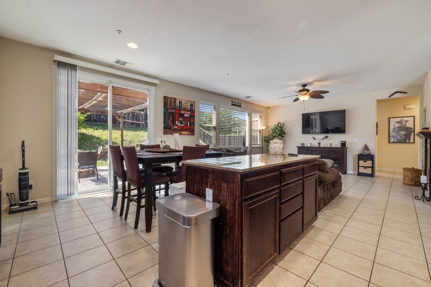 138 Rancho Bernado Court Bay Point, CA 94565 - Photo 14 of 48