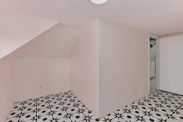 a view of a closet area