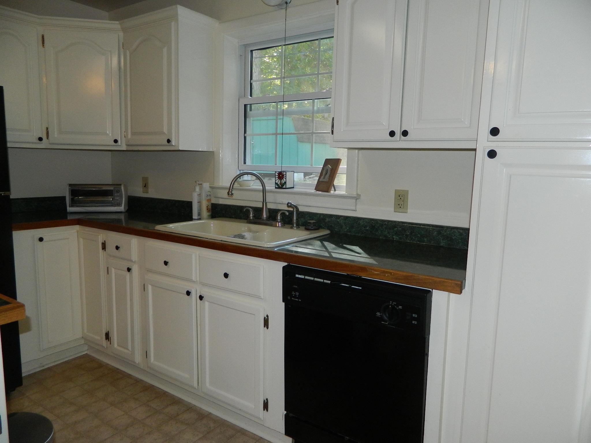 5821 Nottingham Road Knoxville, TN 37918 - Photo 3 of 20 kitchen 4