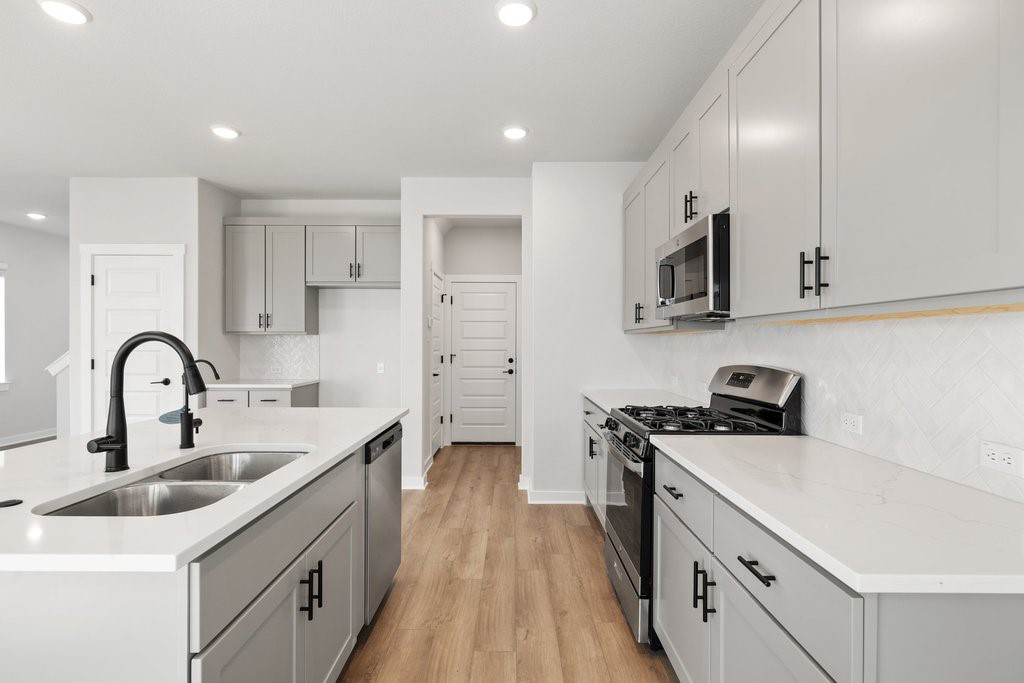 115 Verra Way Georgetown, TX 78626 - Photo 8 of 32