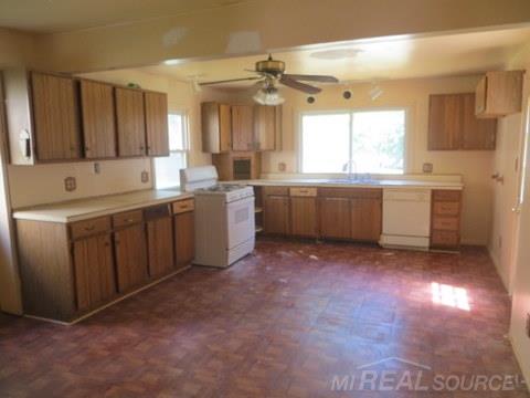 14731 Agnes Avenue Eastpointe, MI 48021 - Photo 6 of 13