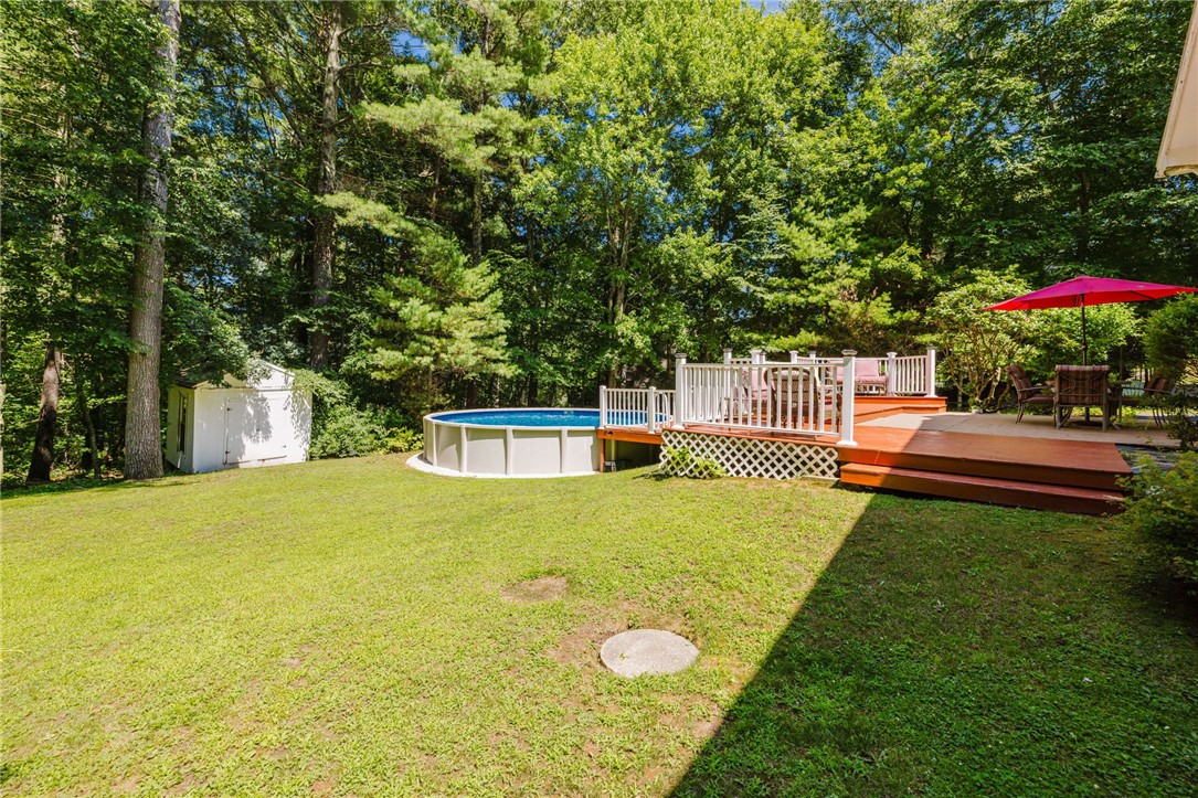 22 Oakview Terrace Glocester, RI 02857 - Photo 27 of 36