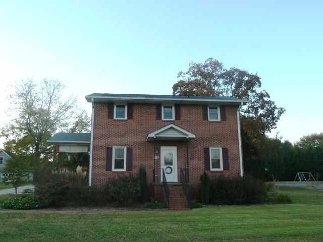 212 Miller Farm Road Westminster, SC 29693 - Photo 3 of 11 Gallery Image 3
