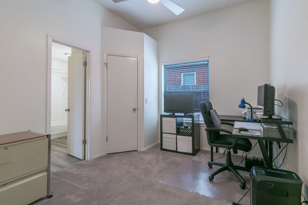 8416 Racine Trail Austin, TX 78717 - Photo 23 of 40