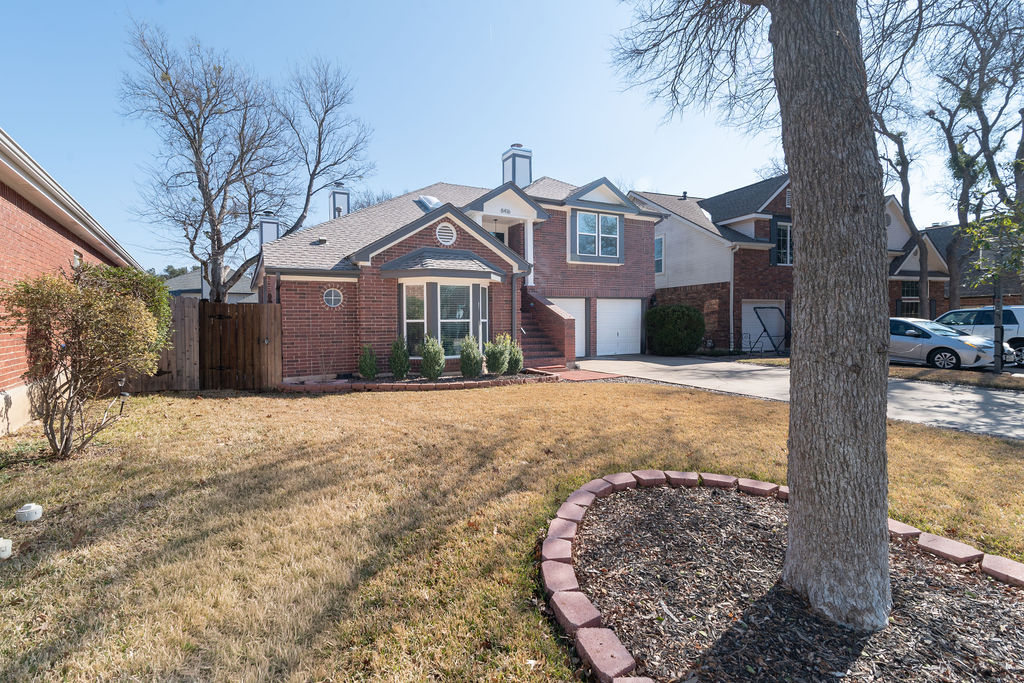 8416 Racine Trail Austin, TX 78717 - Photo 3 of 40