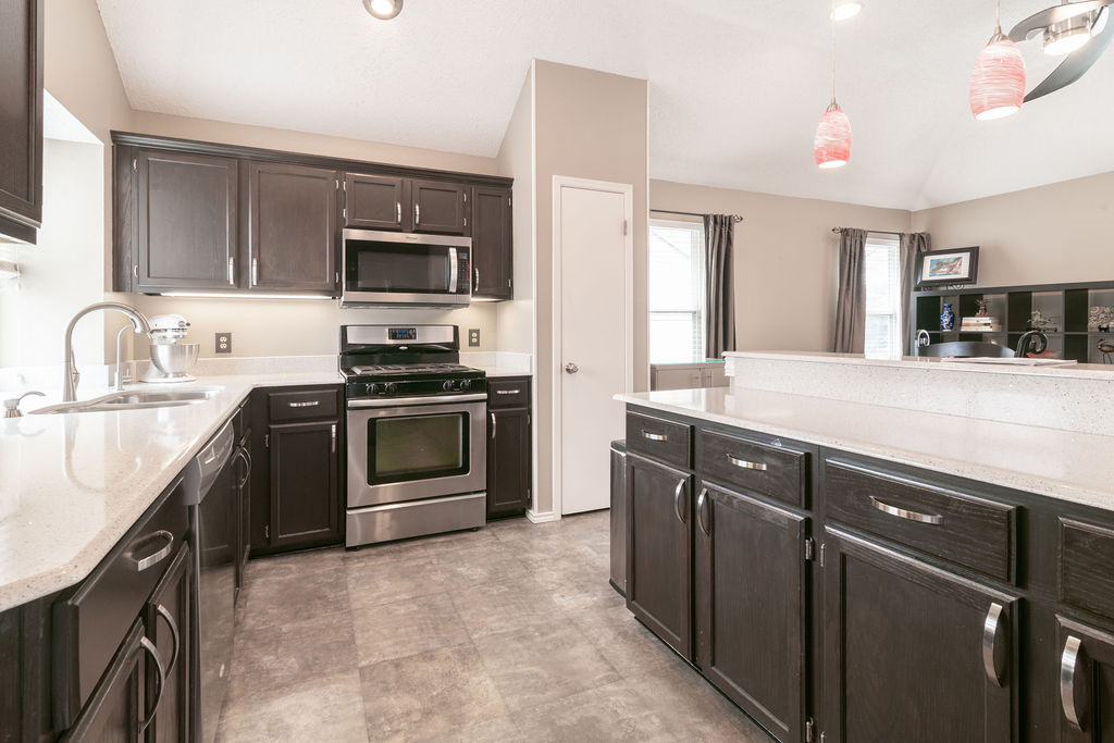 8416 Racine Trail Austin, TX 78717 - Photo 9 of 40