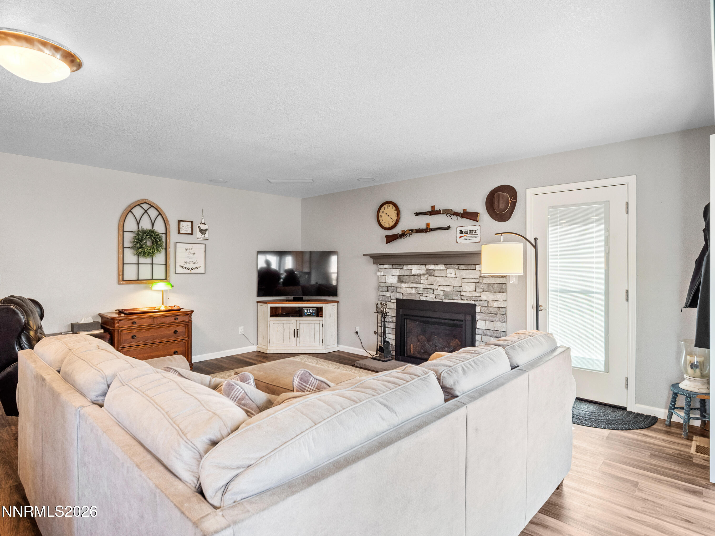 3628 Lakeview Road Carson City, NV 89703 - Photo 9 of 87 Photo-38