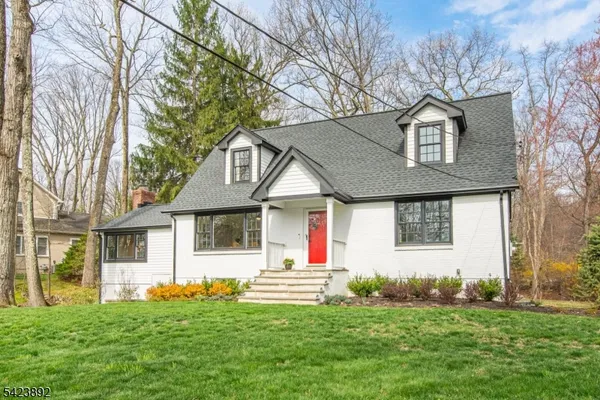 $980,000 | 289 Boulevard, Mountain Lakes, NJ 07046