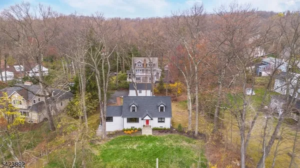 $980,000 | 289 Boulevard, Mountain Lakes, NJ 07046