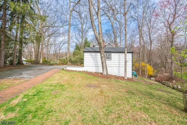 $980,000 | 289 Boulevard, Mountain Lakes, NJ 07046