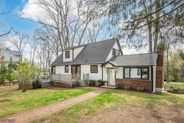 $980,000 | 289 Boulevard, Mountain Lakes, NJ 07046