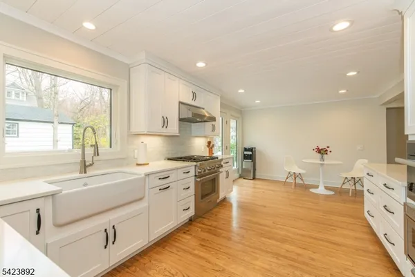 $980,000 | 289 Boulevard, Mountain Lakes, NJ 07046