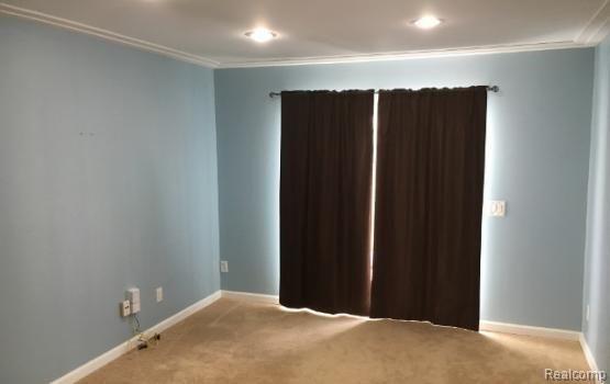 1218 Hampton Road Grosse Pointe Woods, MI 48236 - Photo 13 of 19