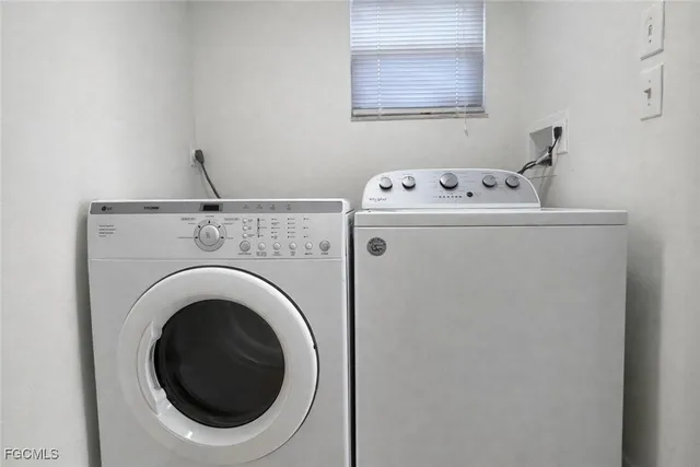 $1,250 | 4265 Desoto Avenue, Fort Myers, FL 33905