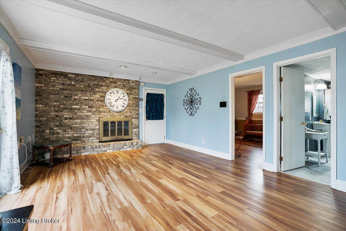 10113 St Rene Road Louisville, KY 40299 - Photo 22 of 51 Family Room
