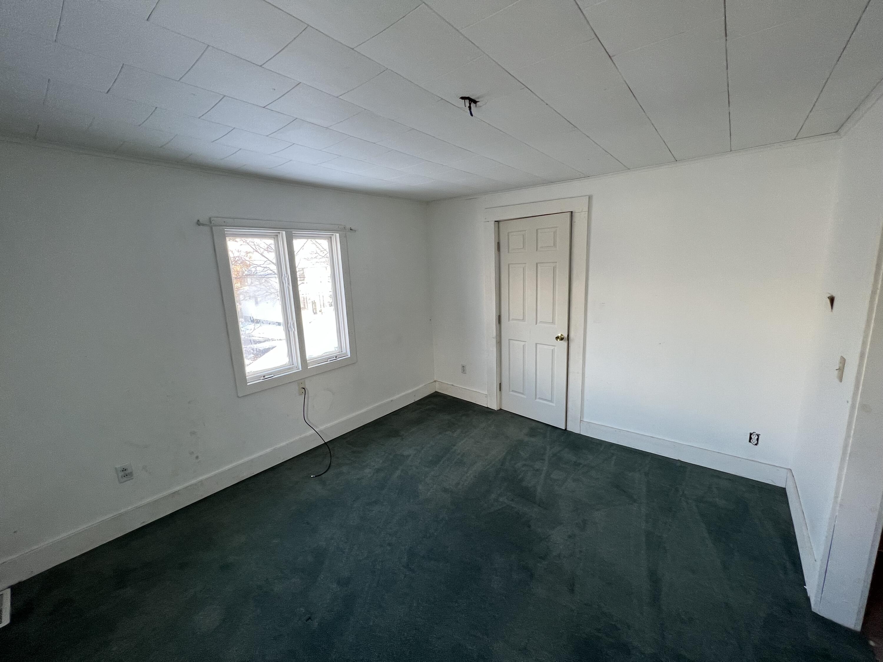 126 Lincoln Street Millinocket, ME 04462 - Photo 16 of 33 C35FFE34-9082-4B06-B411-C4D1A3C93391