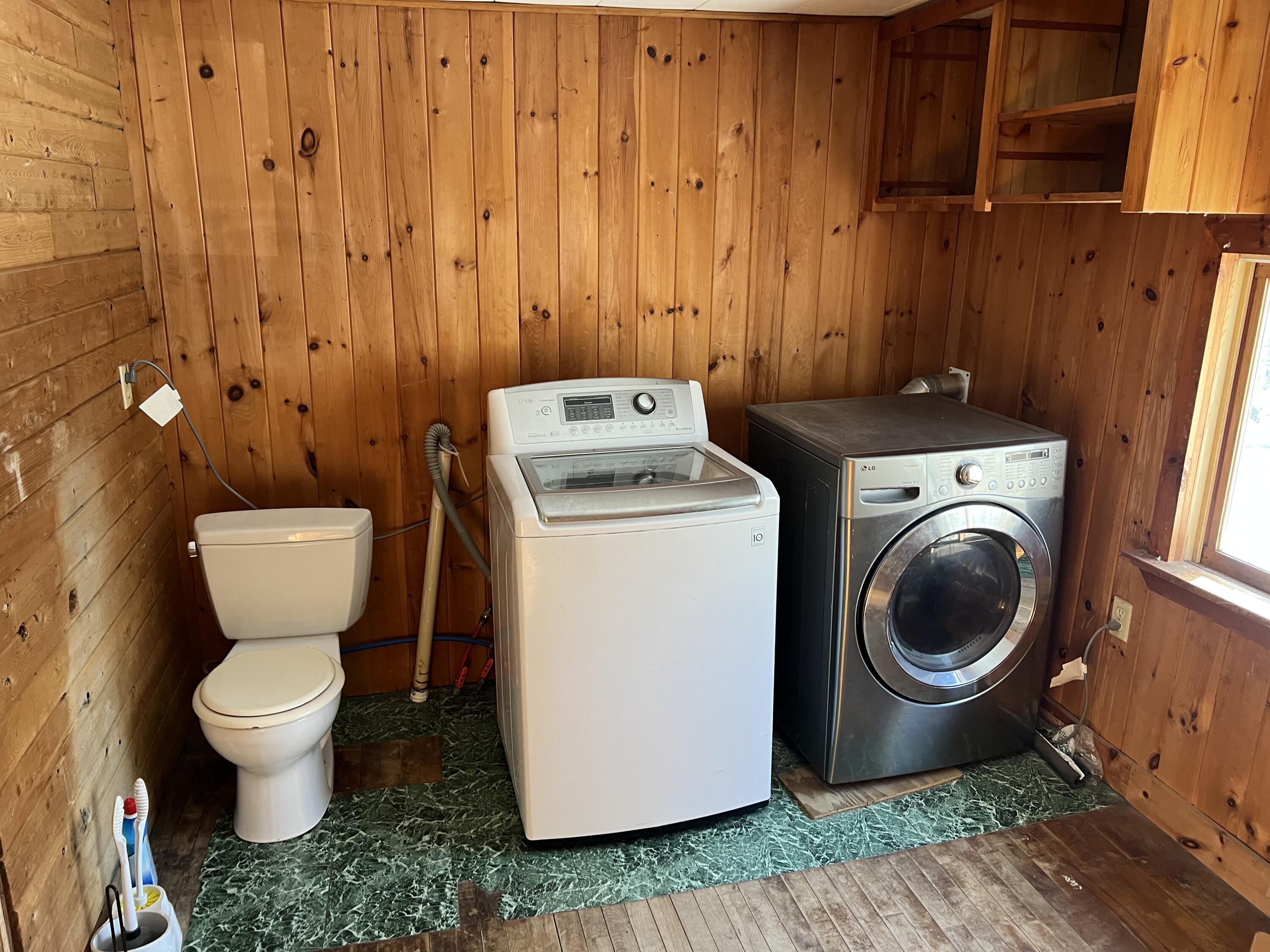 126 Lincoln Street Millinocket, ME 04462 - Photo 27 of 33 3526E414-97B6-46D1-984D-48A97EBB09EF