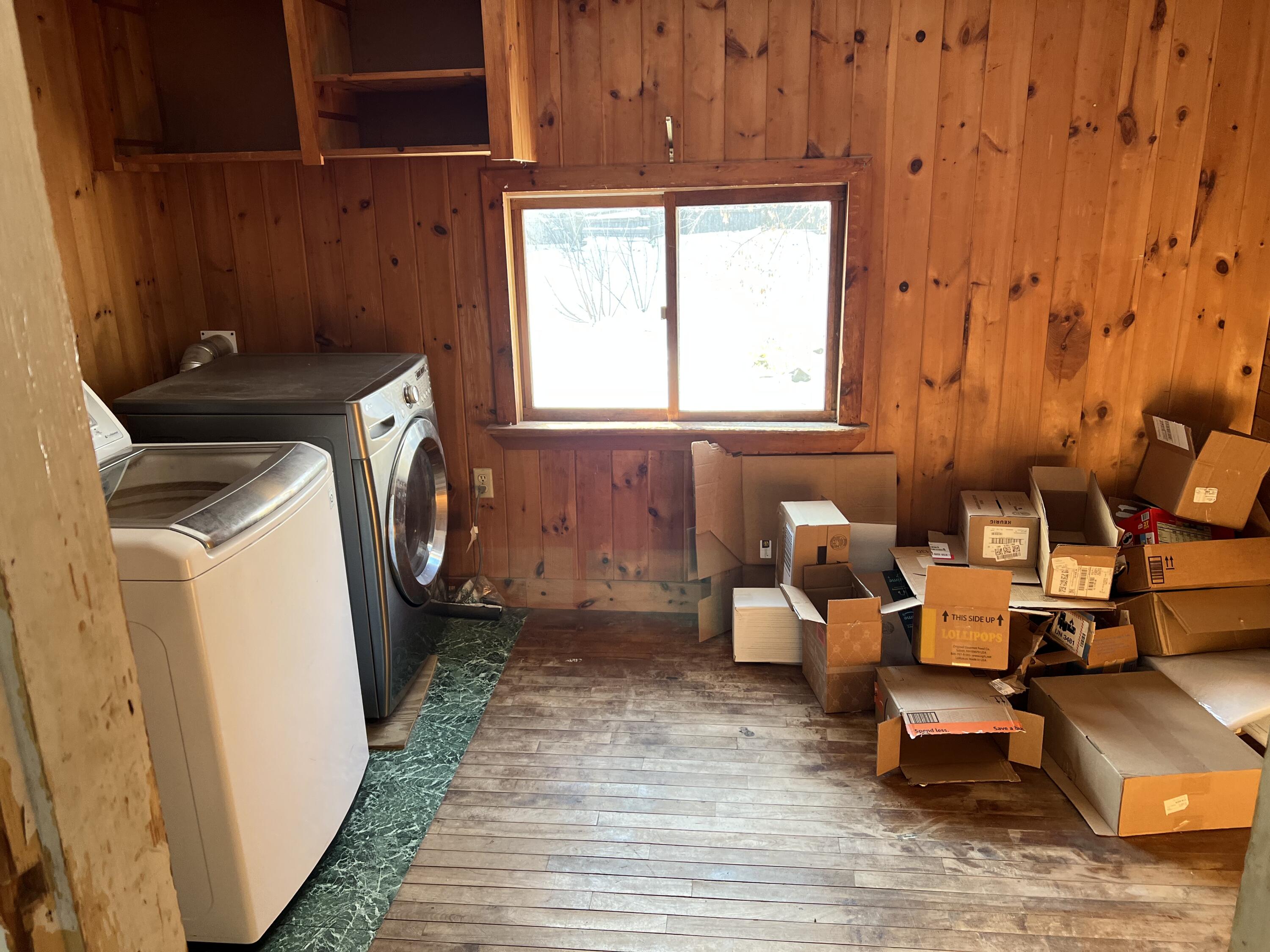 126 Lincoln Street Millinocket, ME 04462 - Photo 28 of 33 F41AC24B-2AA2-4FD8-BD1E-18E1F2A10319