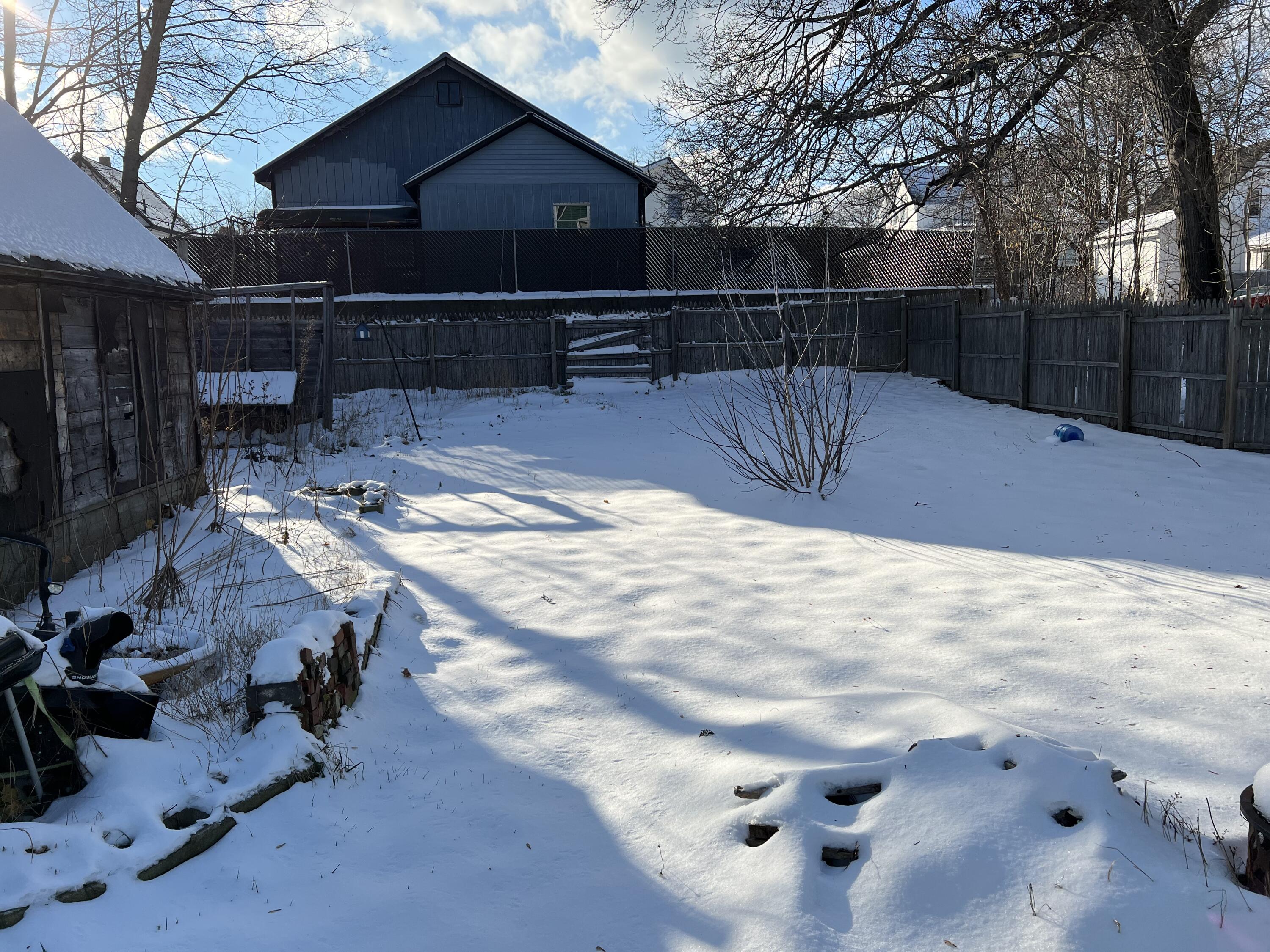 126 Lincoln Street Millinocket, ME 04462 - Photo 6 of 33 6A288A88-B3F8-49F1-B422-6F1BDB6477CA