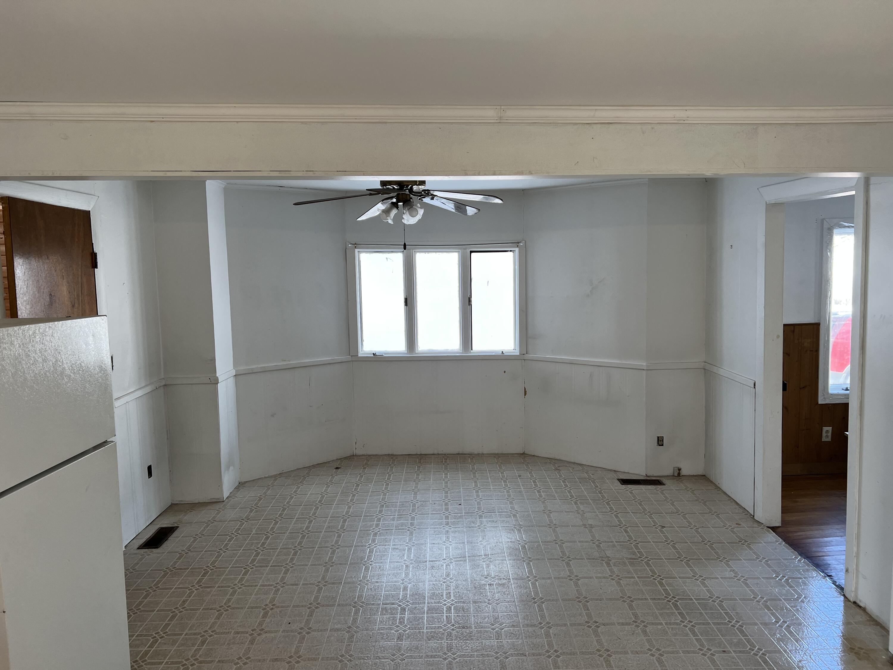 126 Lincoln Street Millinocket, ME 04462 - Photo 8 of 33 401ABF0C-5904-417E-A052-06938A681020