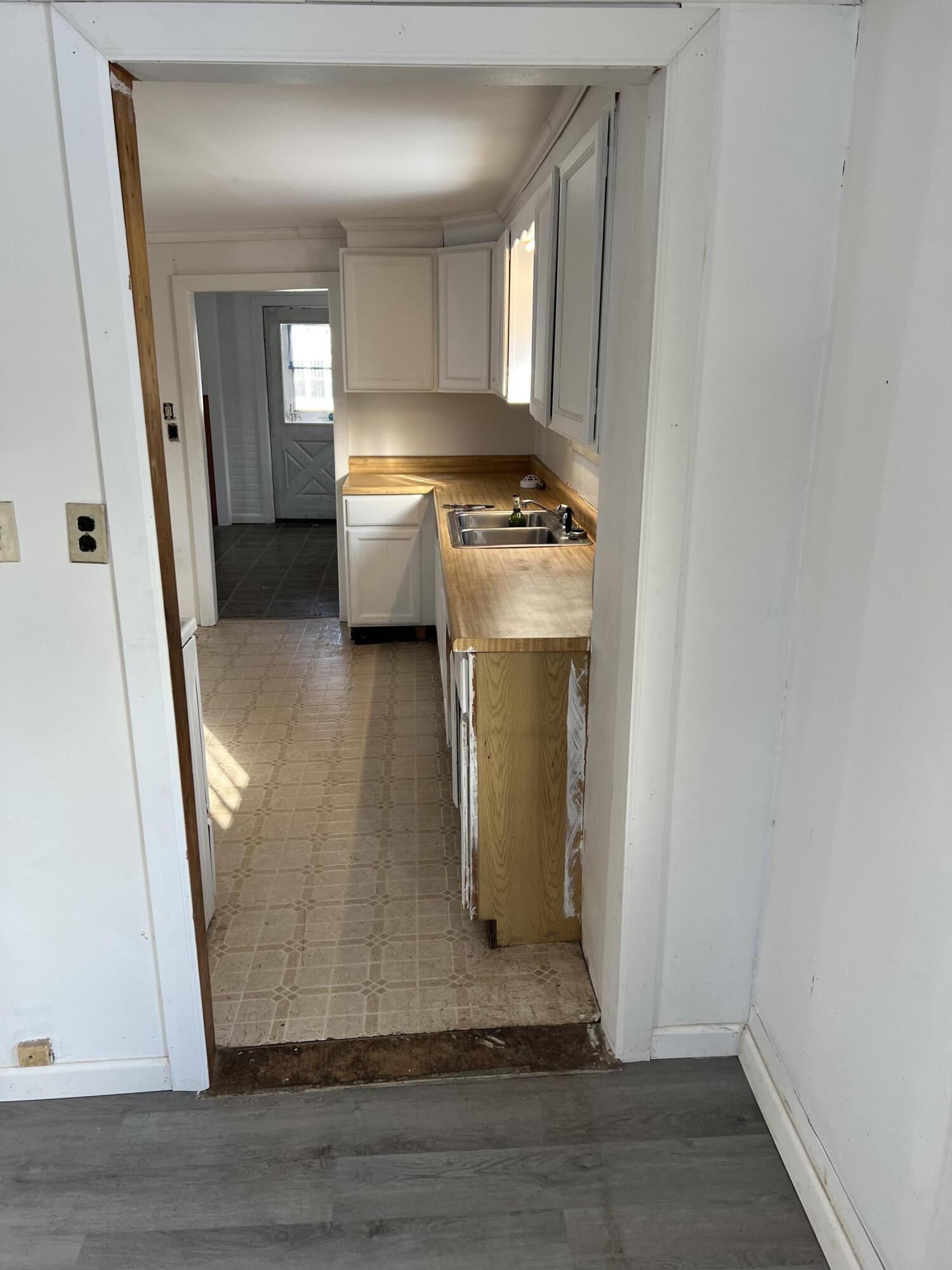 126 Lincoln Street Millinocket, ME 04462 - Photo 10 of 33 5F1E8C3D-6733-46D9-9A2B-2CA39F2C4C29