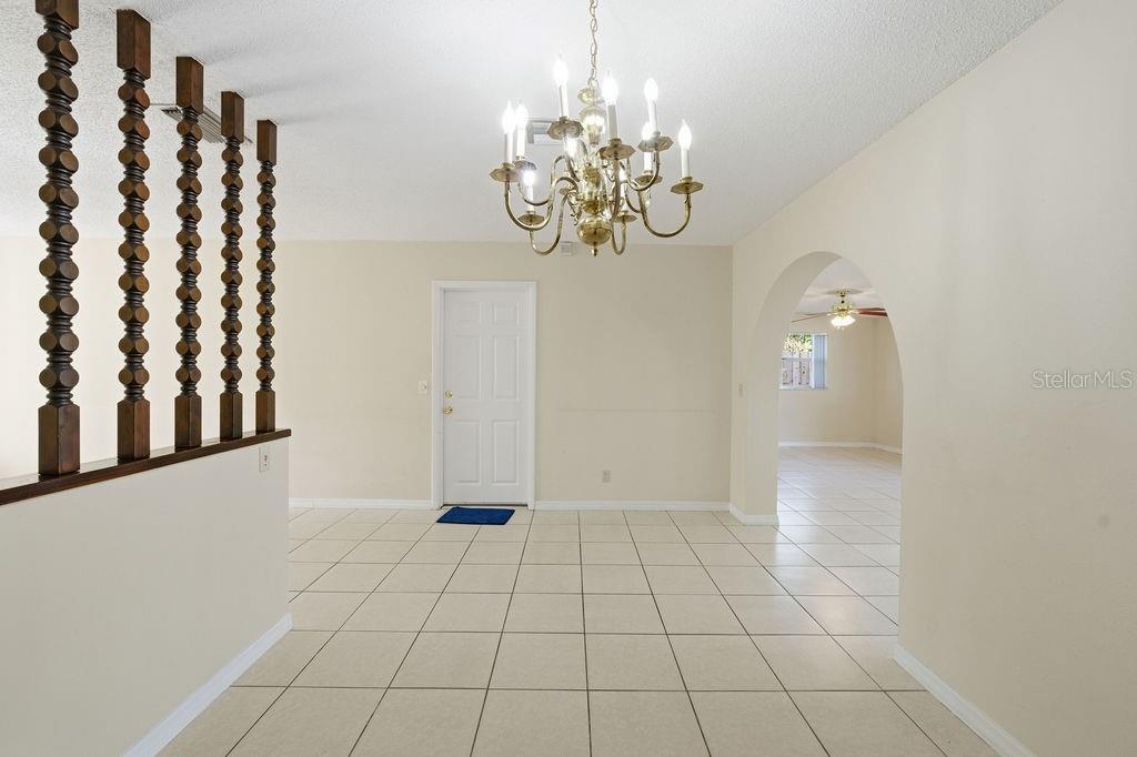 2105 West Barclay Road Tampa, FL 33612 - Photo 14 of 63