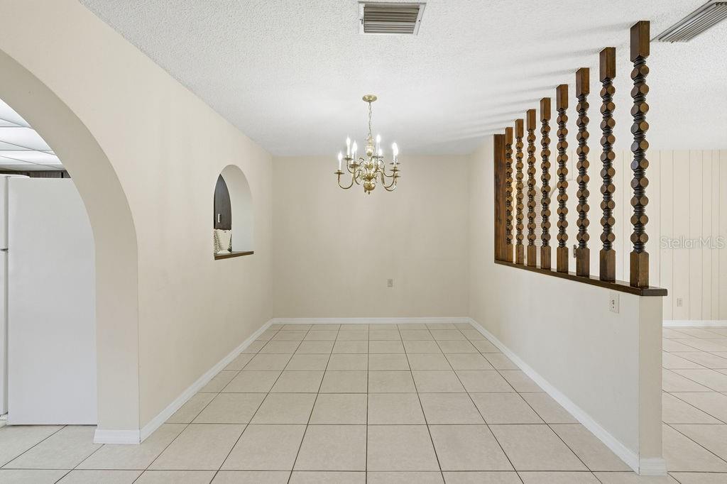 2105 West Barclay Road Tampa, FL 33612 - Photo 15 of 63