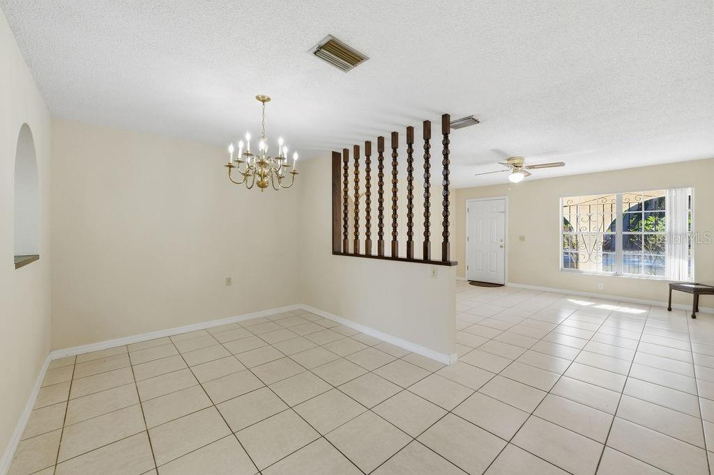 2105 West Barclay Road Tampa, FL 33612 - Photo 17 of 63