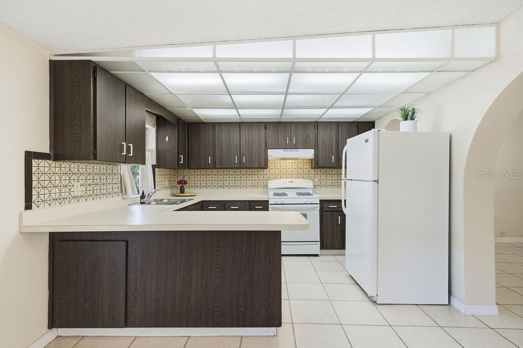 2105 West Barclay Road Tampa, FL 33612 - Photo 19 of 63