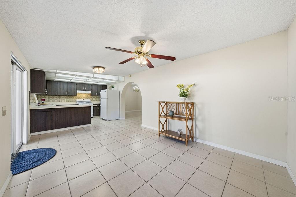 2105 West Barclay Road Tampa, FL 33612 - Photo 31 of 63