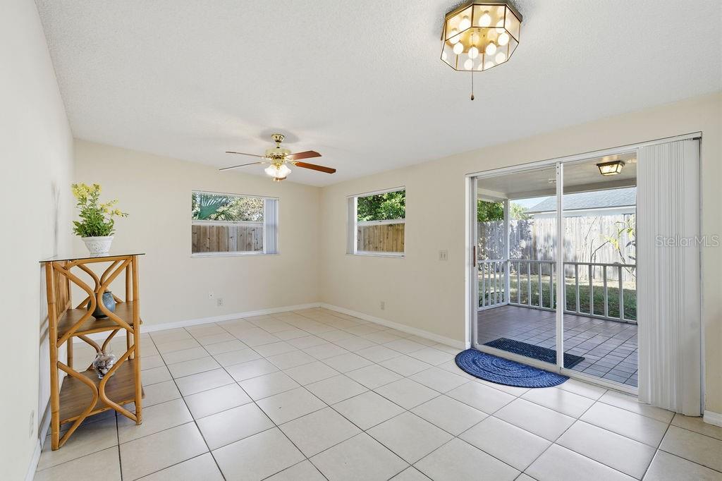 2105 West Barclay Road Tampa, FL 33612 - Photo 36 of 63