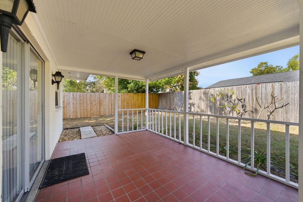 2105 West Barclay Road Tampa, FL 33612 - Photo 40 of 63